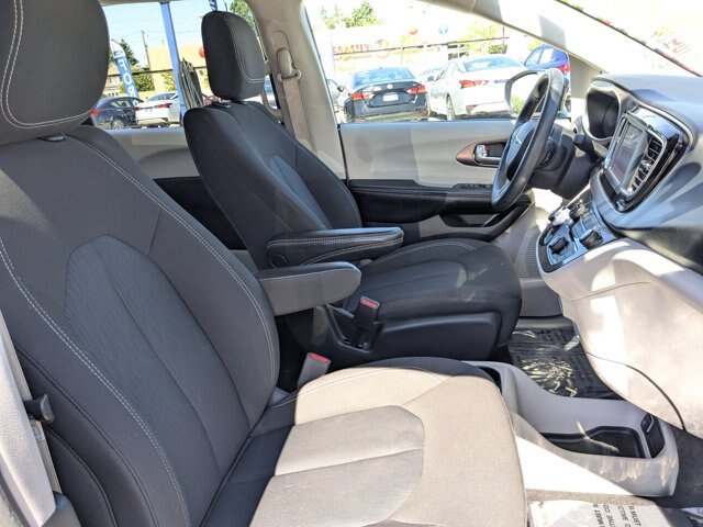 Used 2023 Chrysler Voyager LX FWD image 32
