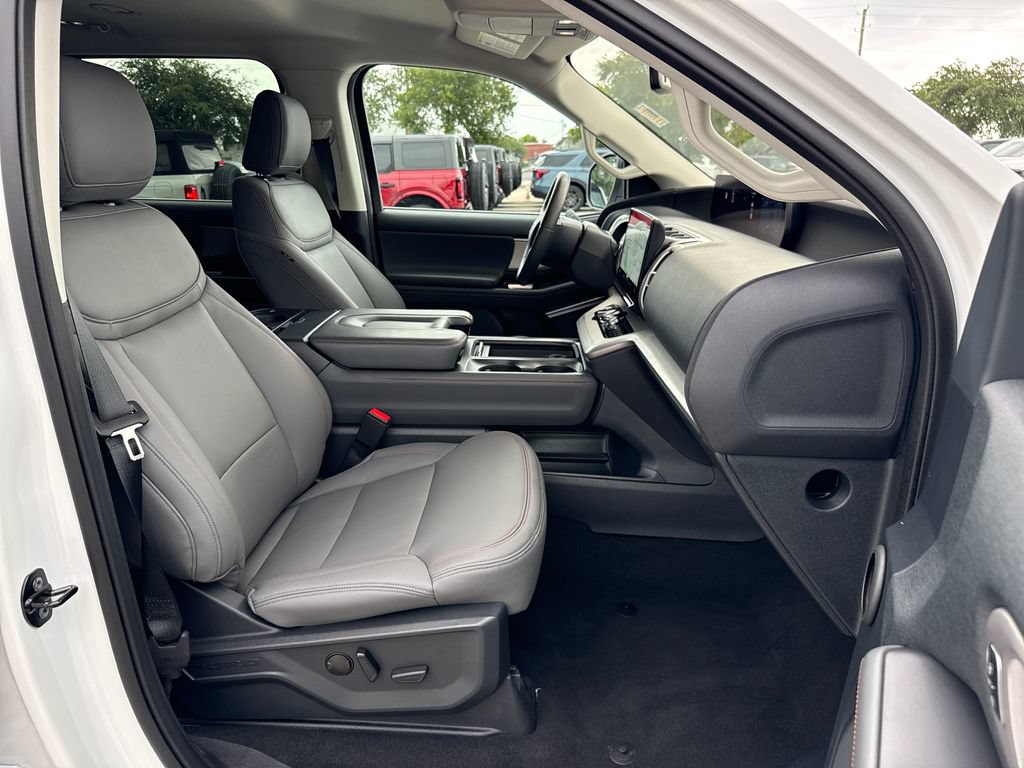 Certified 2025 Ford Expedition Active RWD image 28