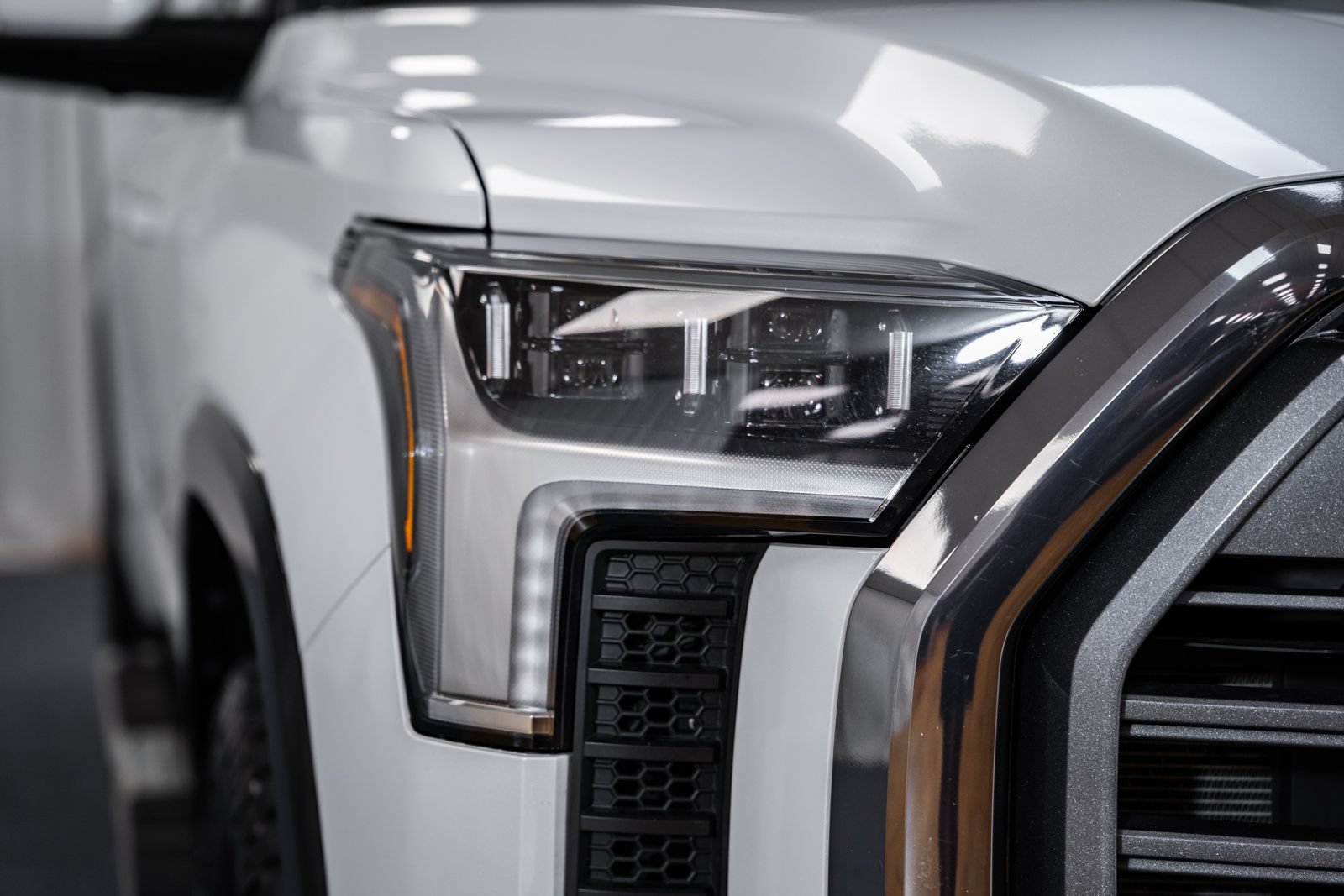 Used 2024 Toyota Tundra Platinum AWD/4WD image 17