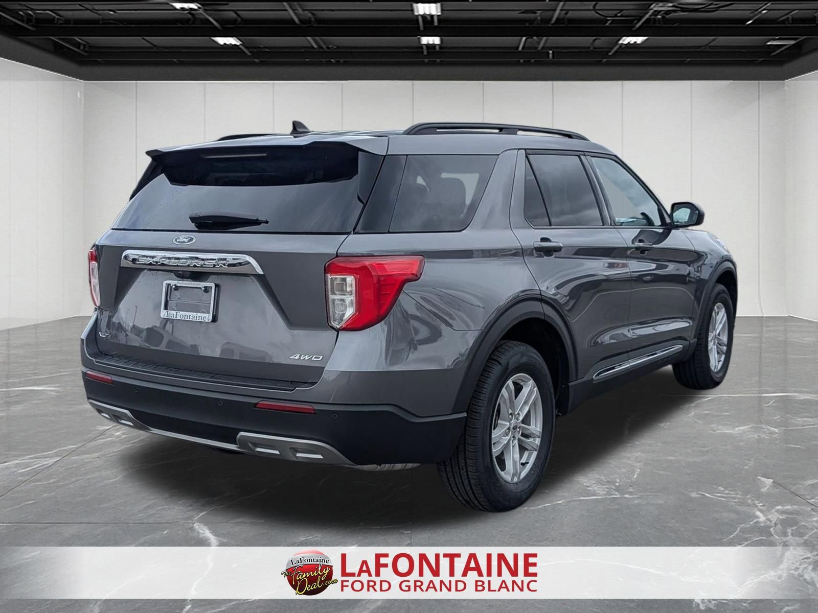 Certified 2024 Ford Explorer XLT w/ Equipment Group 202A AWD/4WD image 5