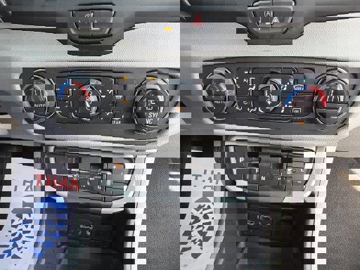 Used 2022 GMC Terrain SLE w/ Driver Convenience Package image 13