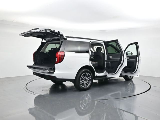 Certified 2025 Ford Expedition Active AWD/4WD image 54