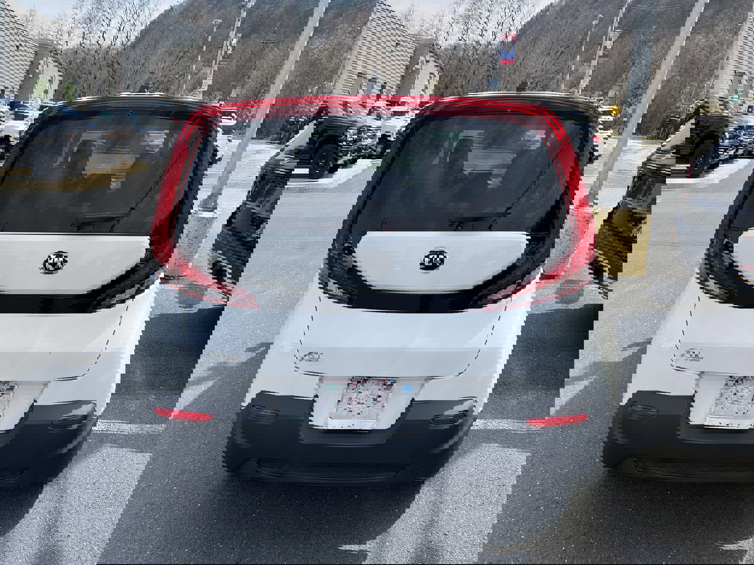 Used 2020 Kia Soul LX image 4