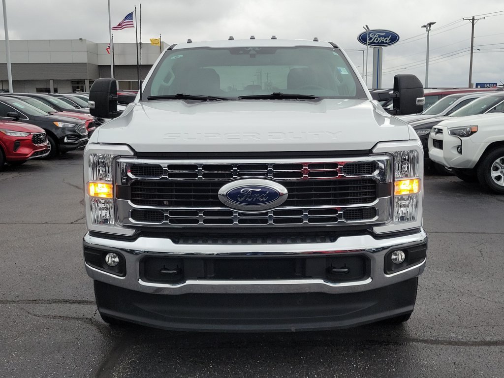 Certified 2025 Ford F350 XLT AWD/4WD image 2