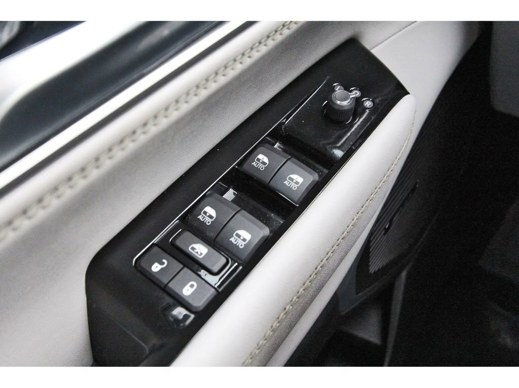 Used 2023 Jeep Wagoneer 2WD w/ Premium Group I image 22