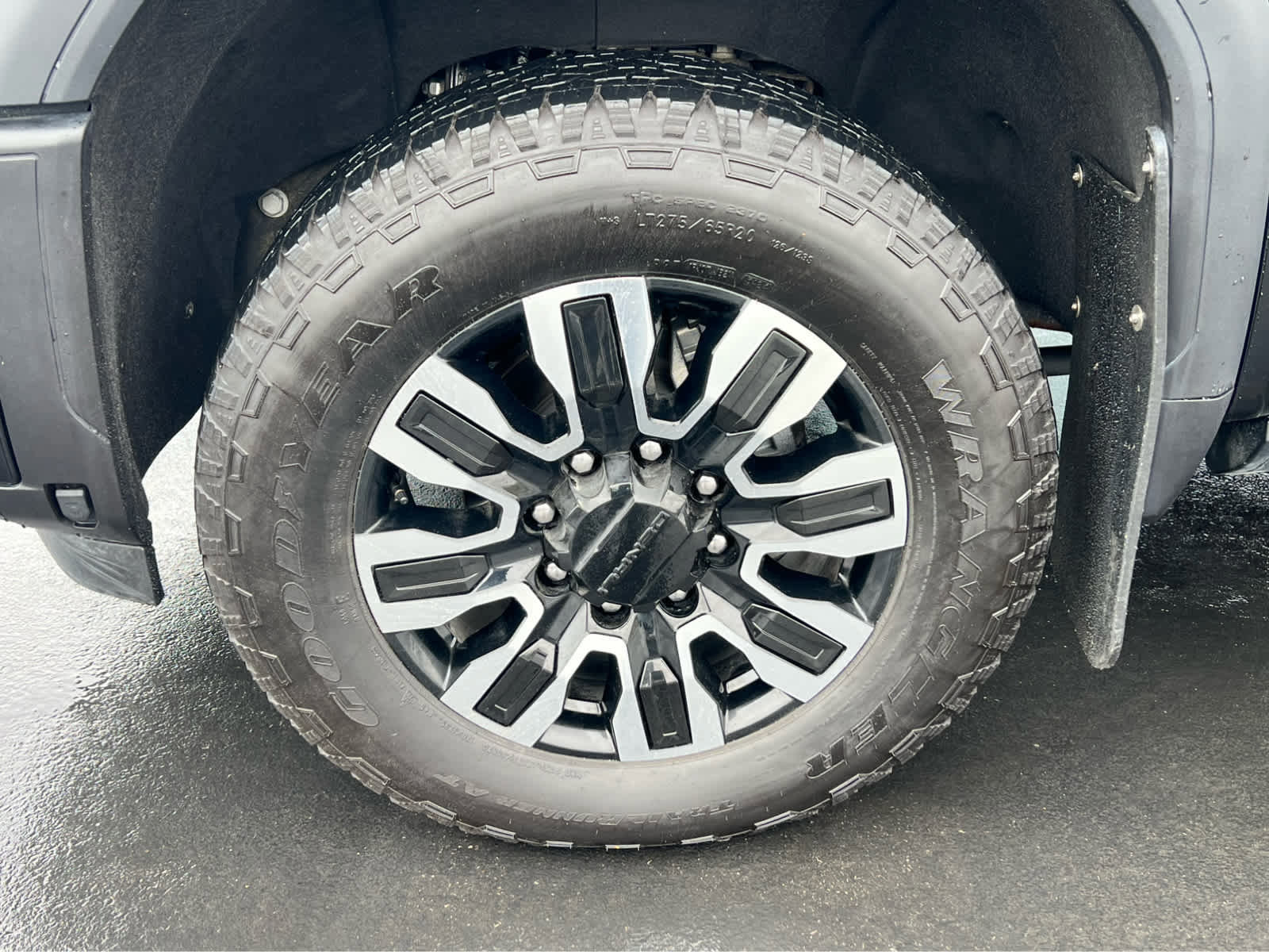 Used 2025 GMC Sierra 3500 Denali Ultimate AWD/4WD image 13