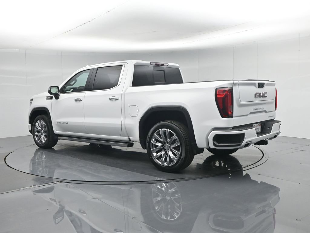 Used 2024 GMC Sierra 1500 Denali w/ Denali Reserve Package AWD/4WD image 7