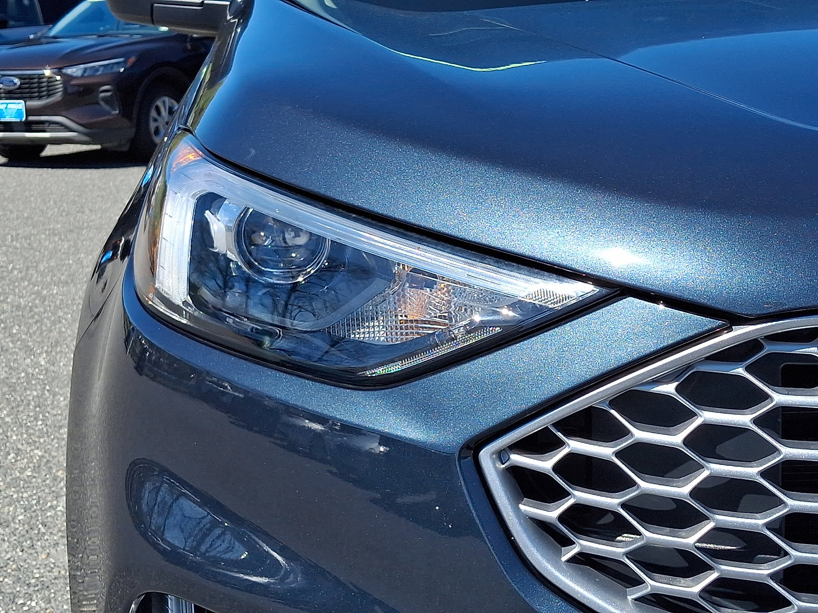 Certified 2024 Ford Edge SEL w/ Convenience Package AWD/4WD image 9
