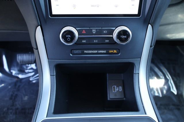 Certified 2022 Ford Edge SE w/ Black Appearance Package AWD/4WD image 16