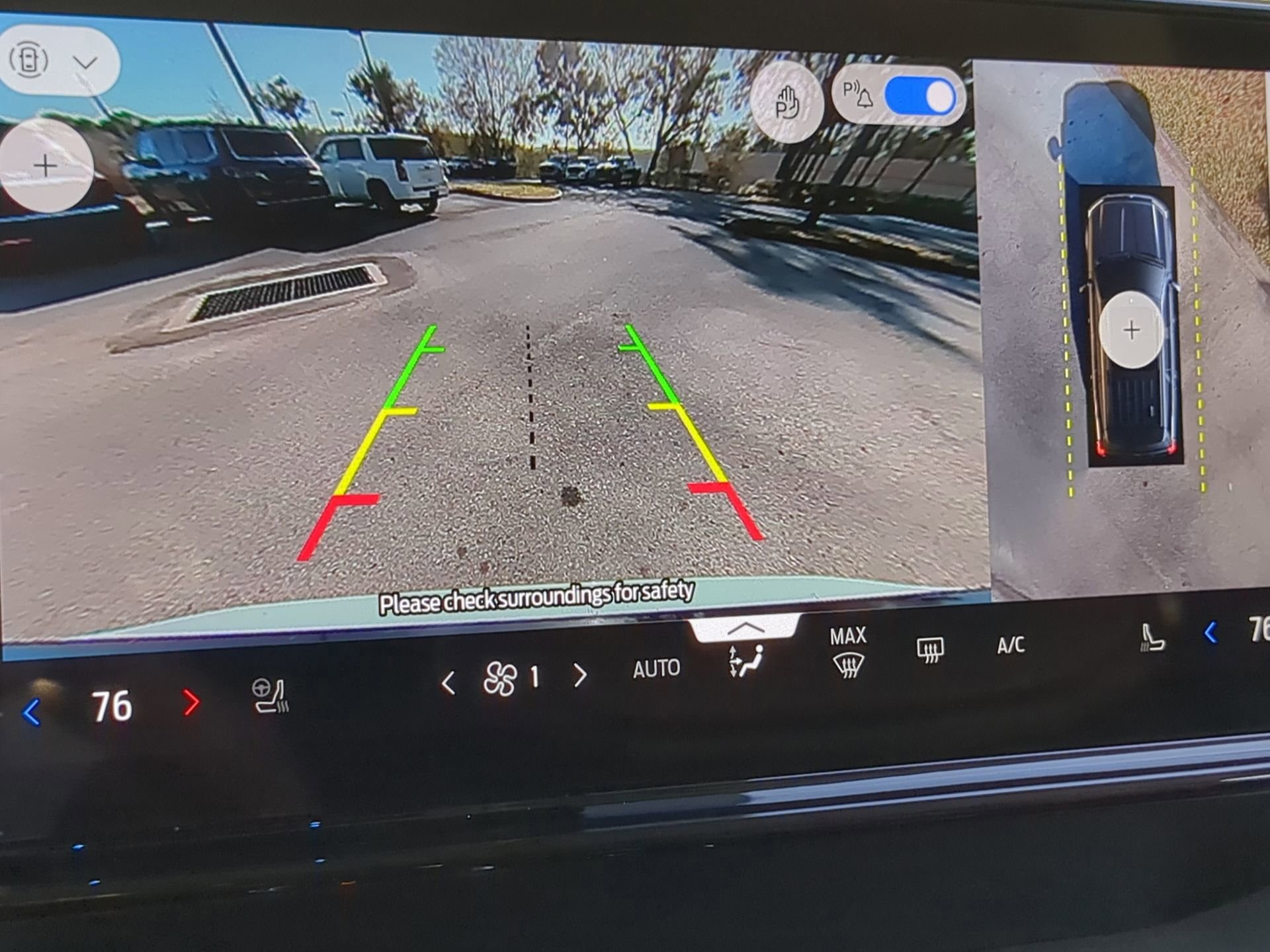 Certified 2025 Ford Expedition Platinum image 54