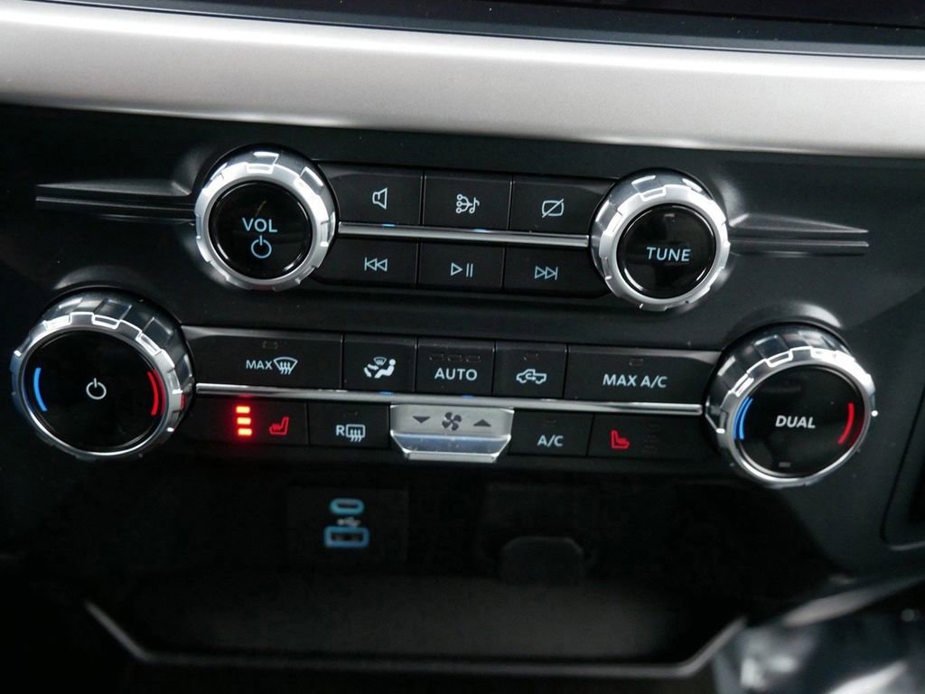 Certified 2022 Ford F150 XLT w/ Equipment Group 302A High image 25