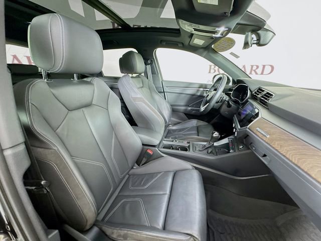 Used 2020 Audi Q3 2.0T Premium Plus w/ Premium Plus Package image 34