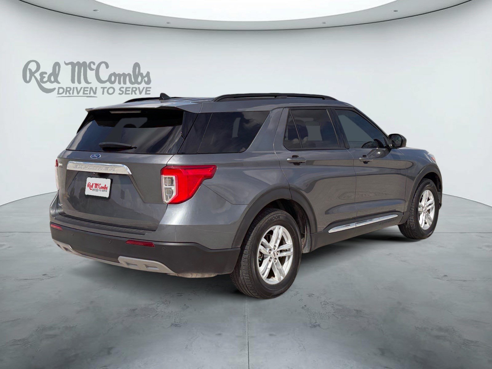 Certified 2023 Ford Explorer XLT w/ Equipment Group 202A RWD image 5