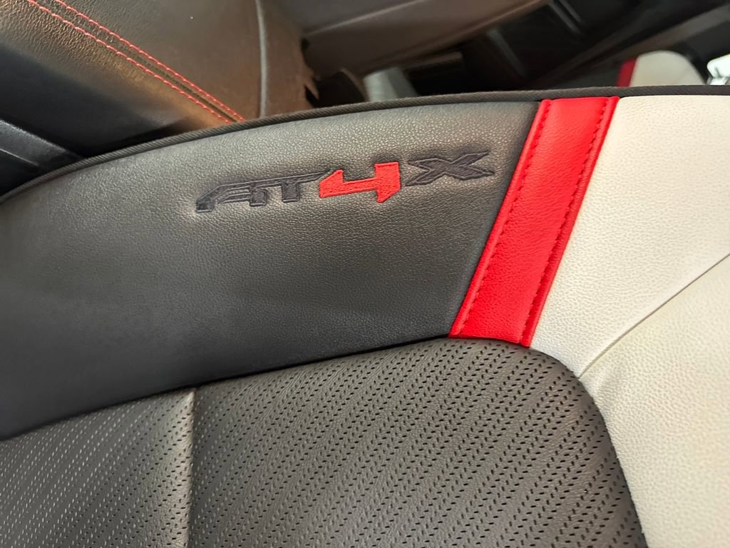 Used 2024 GMC Canyon AT4X AWD/4WD image 35