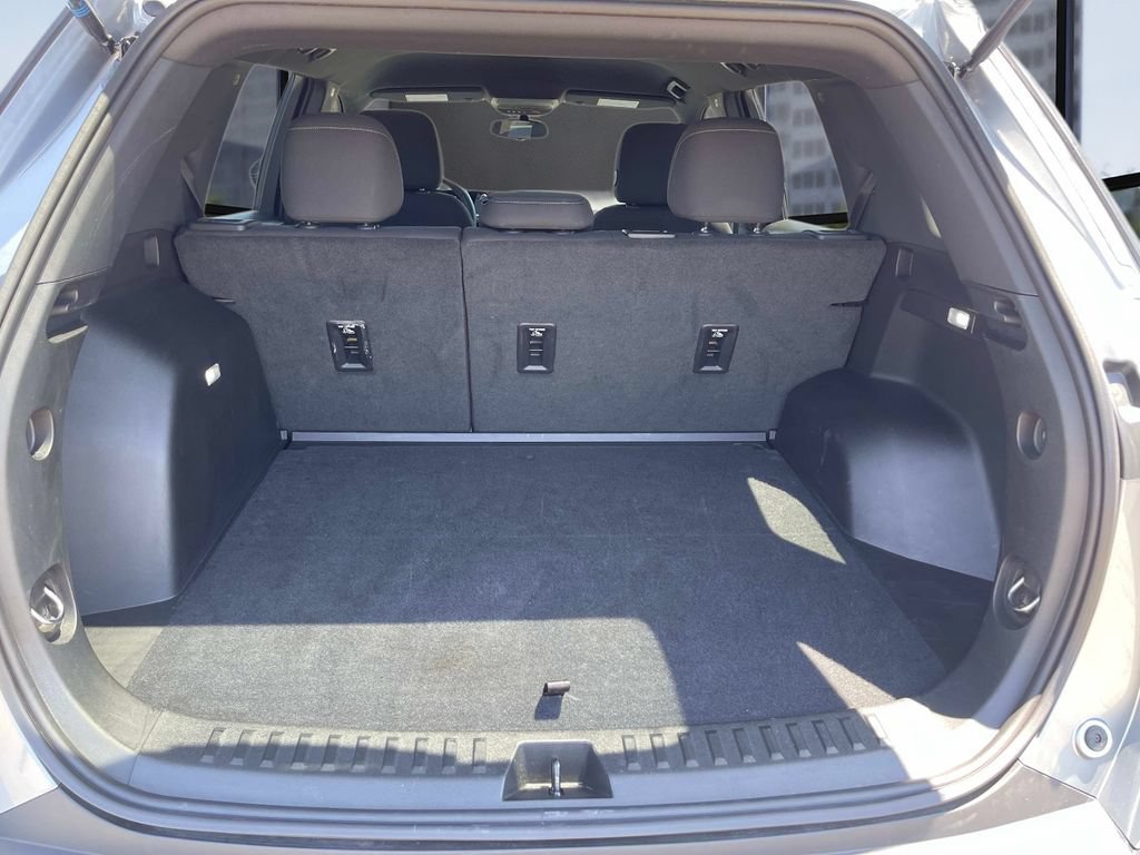 Used 2026 Chevrolet Equinox LT FWD image 11