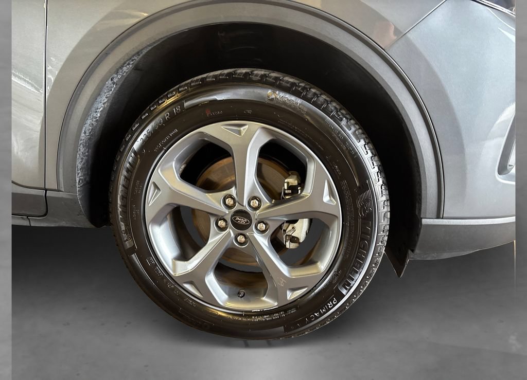 Certified 2025 Ford Escape ST-Line AWD/4WD image 19