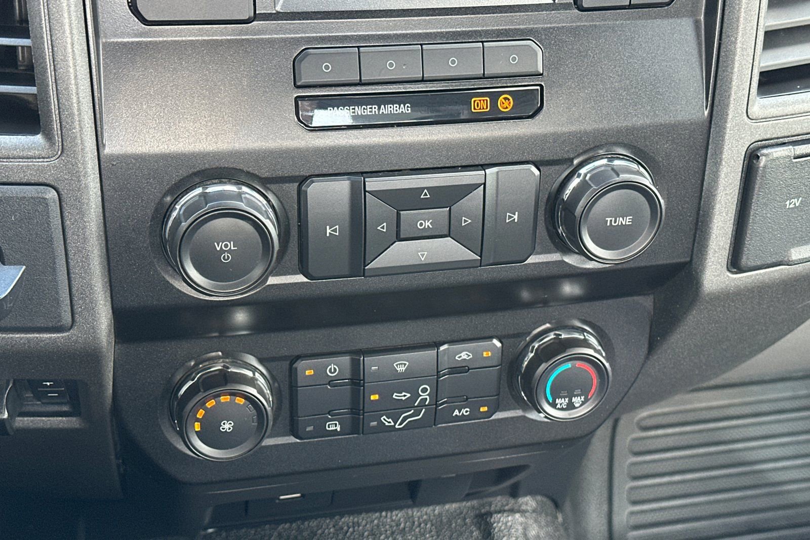 Certified 2019 Ford F550 2WD Regular Cab Super Duty image 16