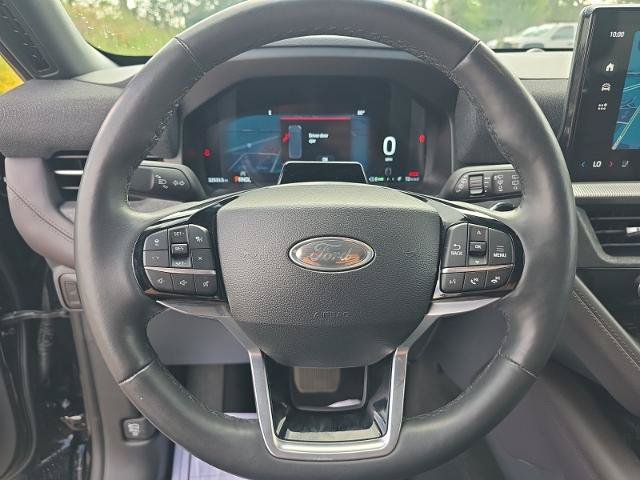Certified 2025 Ford Explorer Platinum w/ LUX Leather Package AWD/4WD image 11