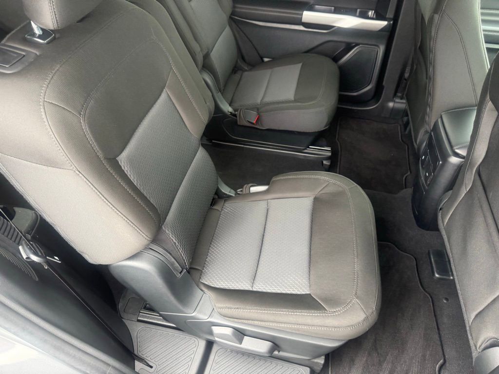 Certified 2024 Ford Explorer XLT AWD/4WD image 49
