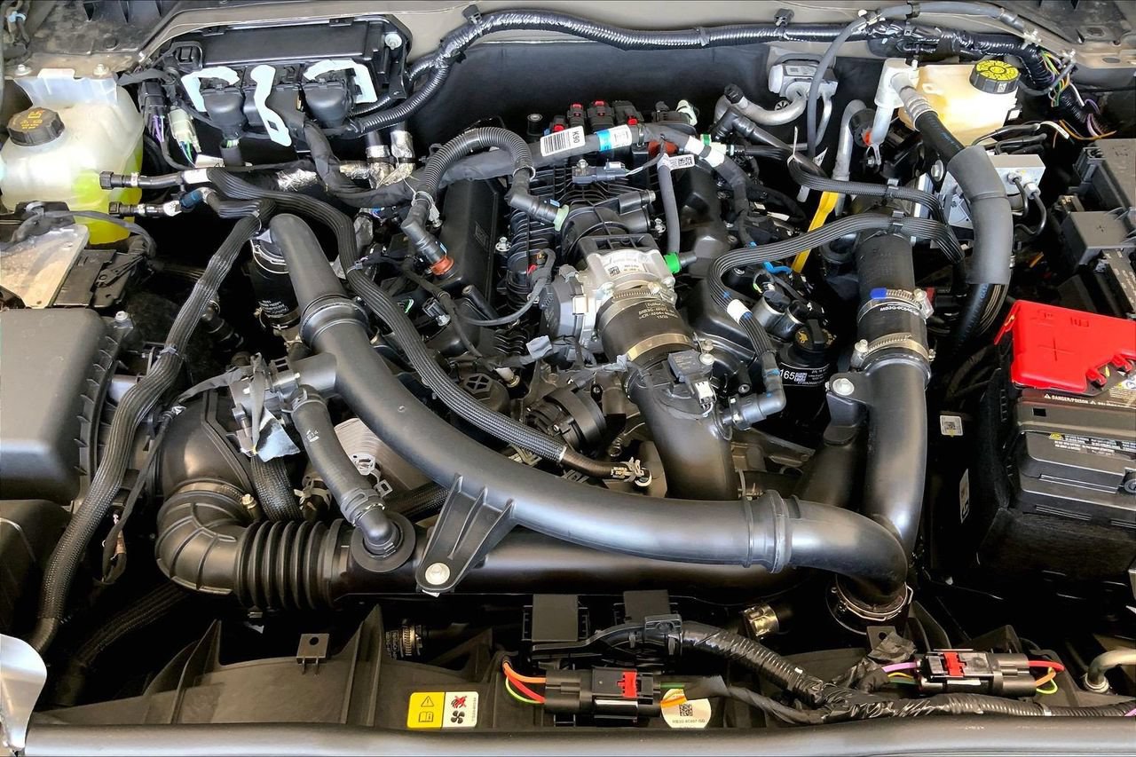 Certified 2026 Ford Bronco Outer Banks AWD/4WD image 9