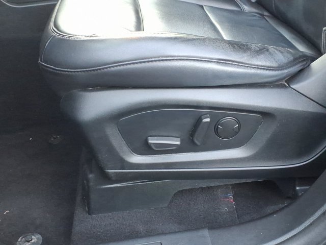 Certified 2023 Ford Explorer XLT w/ Equipment Group 202A AWD/4WD image 19