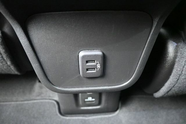 Used 2023 Chevrolet Equinox RS w/ RS Leather Package AWD/4WD image 8