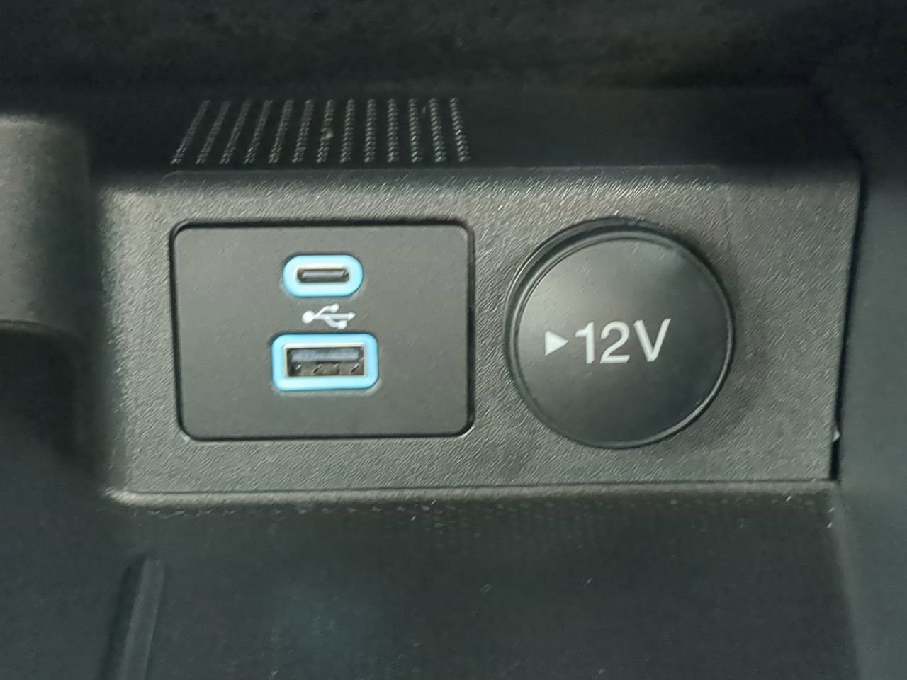 Certified 2023 Ford Escape ST-Line w/ Tech Pack #1 image 22