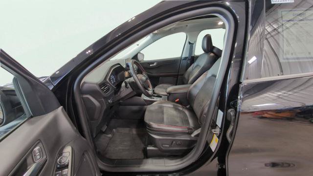 Certified 2022 Ford Escape SEL w/ SEL Stealth AWD Package image 13
