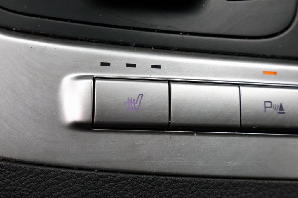 Used 2025 Kia Carnival image 11