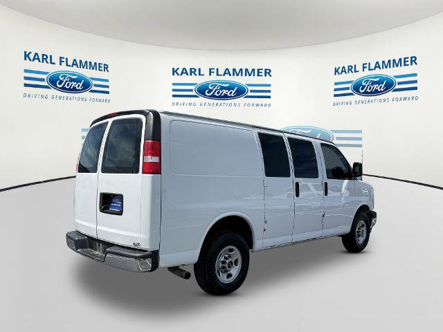 Used 2021 GMC Savana 2500 w/ Driver Convenience Package RWD image 3
