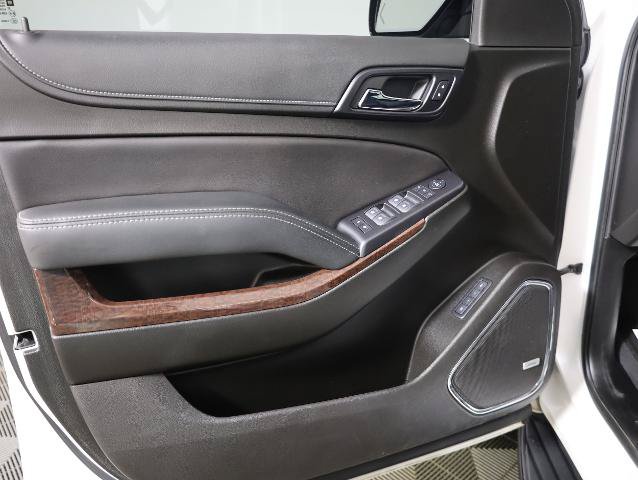 Used 2019 GMC Yukon SLT w/ Graphite Performance Edition AWD/4WD image 36