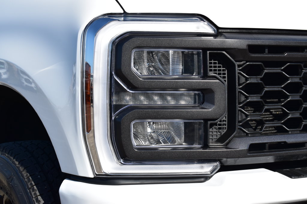 Certified 2025 Ford F350 XL w/ STX Appearance Package AWD/4WD image 4