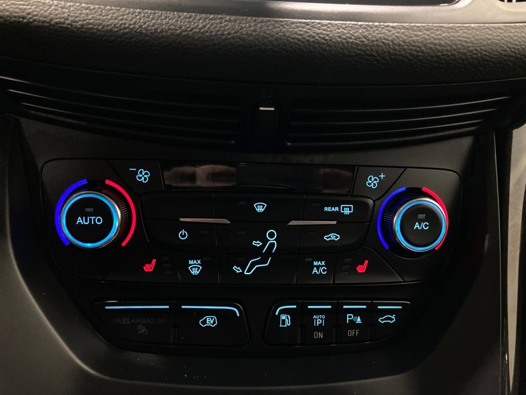 Certified 2017 Ford C-MAX Energi Titanium w/ Equipment Group 501A image 30