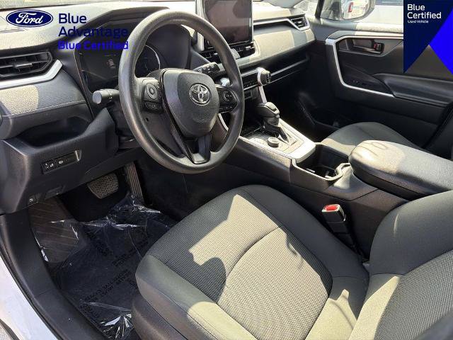 Used 2024 Toyota RAV4 LE AWD/4WD image 12