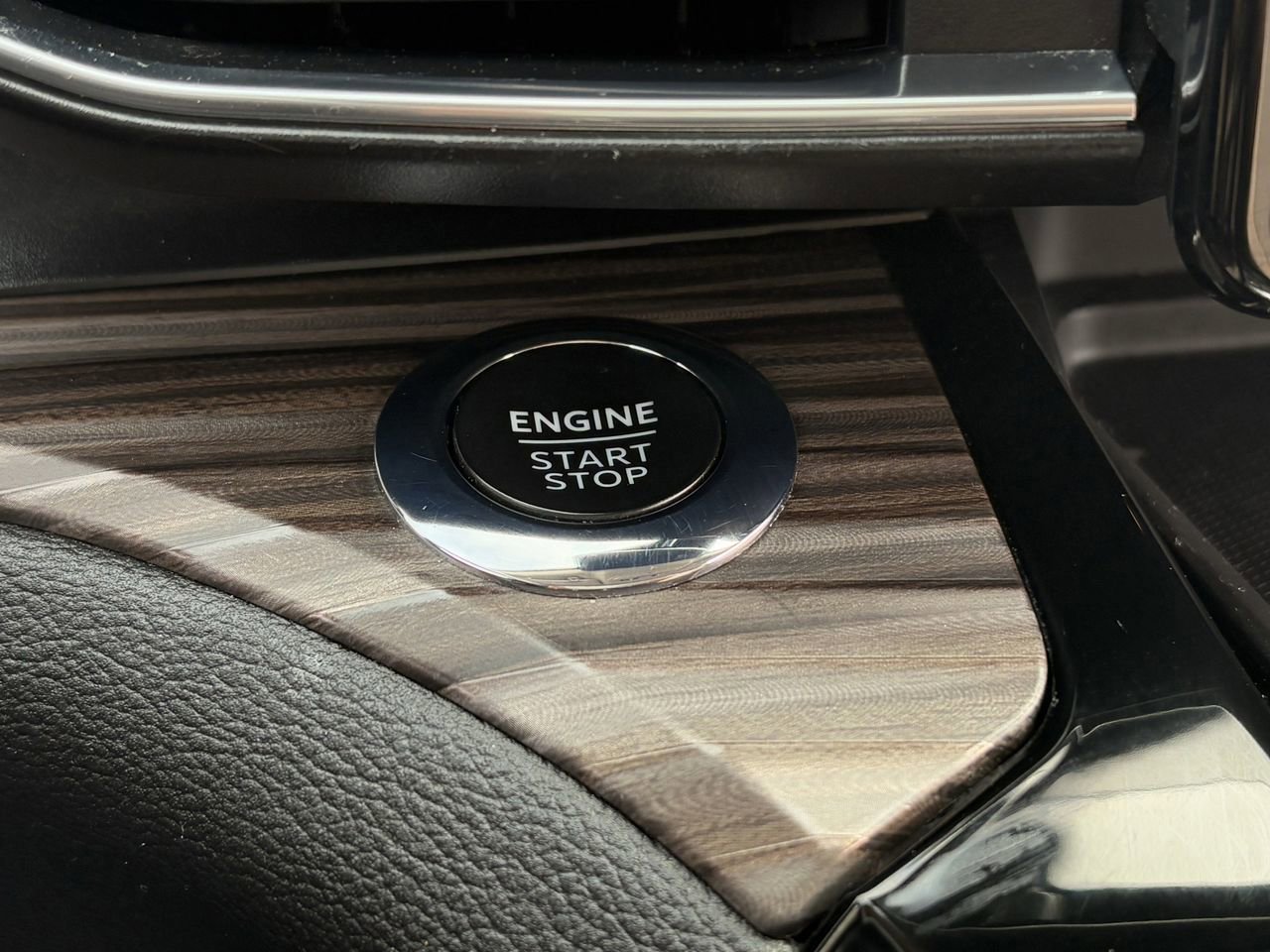 Certified 2023 Ford Explorer Limited image 18