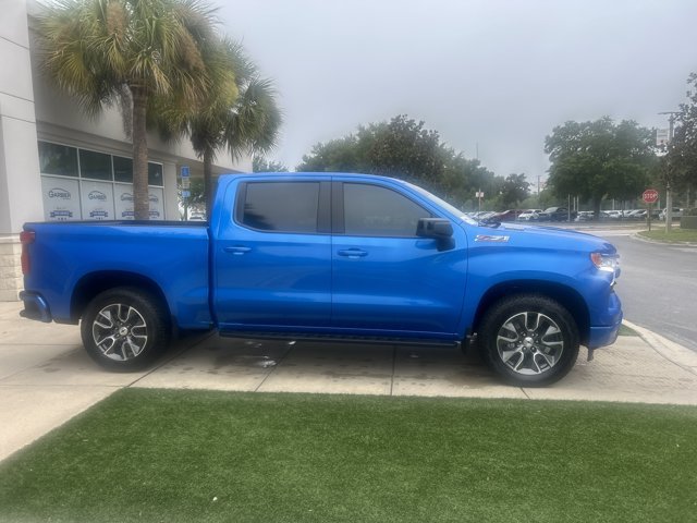 Used 2025 Chevrolet Silverado 1500 RST AWD/4WD image 4