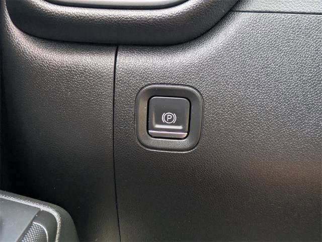 Used 2022 Chevrolet Silverado 2500 Custom w/ Custom Convenience Package image 23