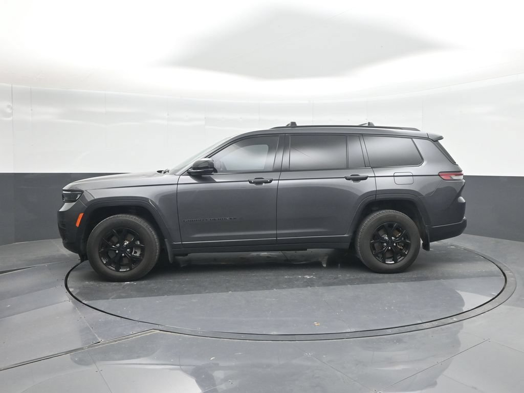 Used 2024 Jeep Grand Cherokee L Altitude RWD image 5