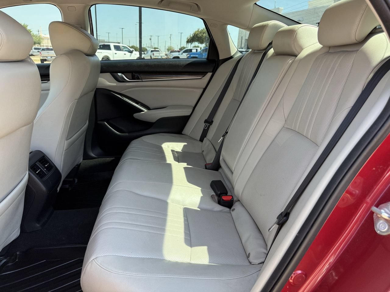 Used 2018 Honda Accord EX-L image 27