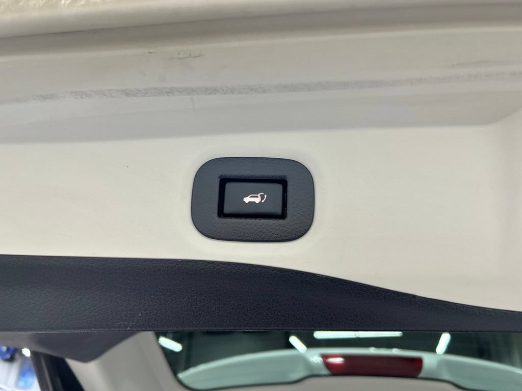 Used 2019 Nissan Rogue SL AWD/4WD image 28