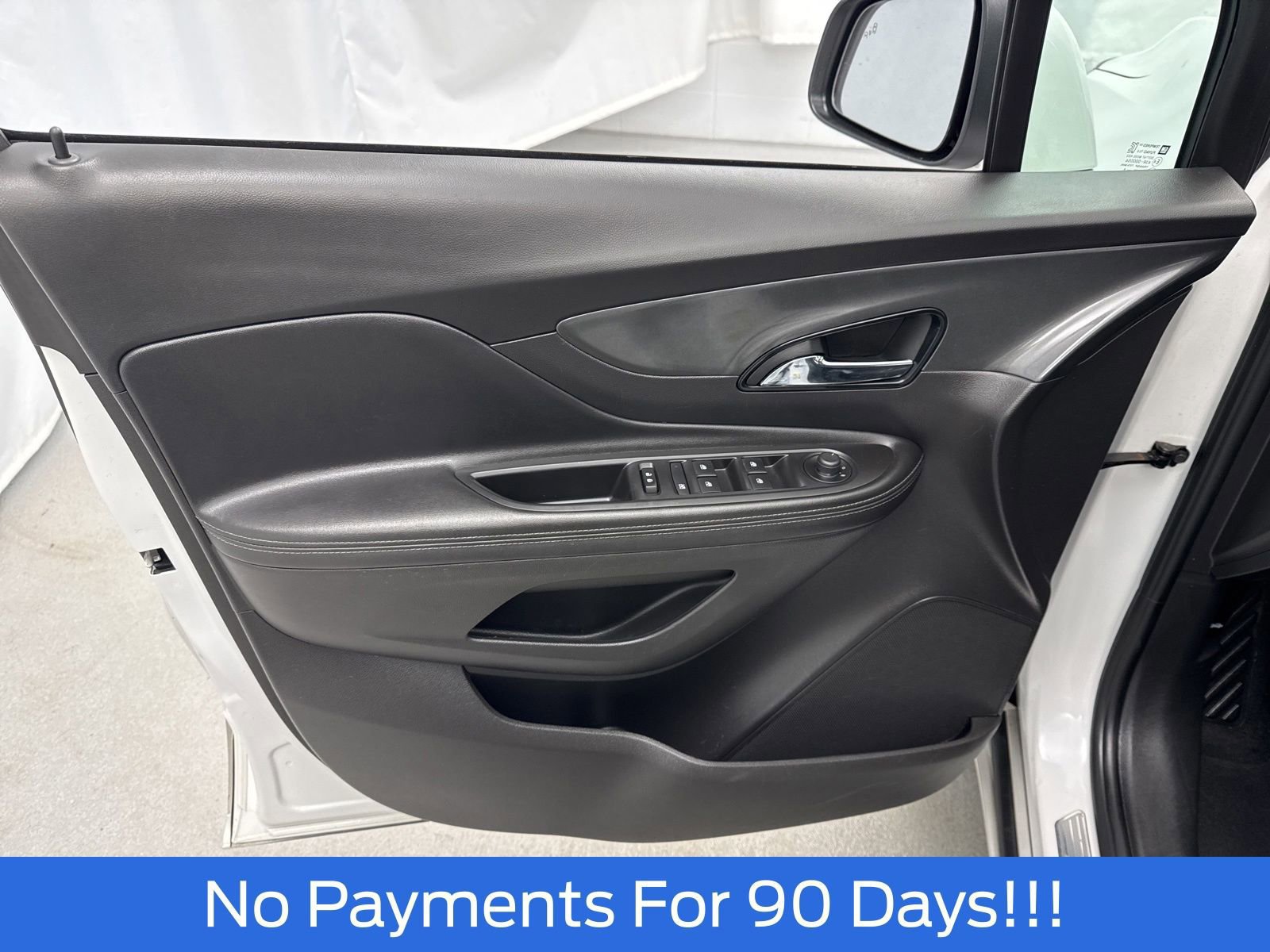 Used 2019 Buick Encore Essence image 12