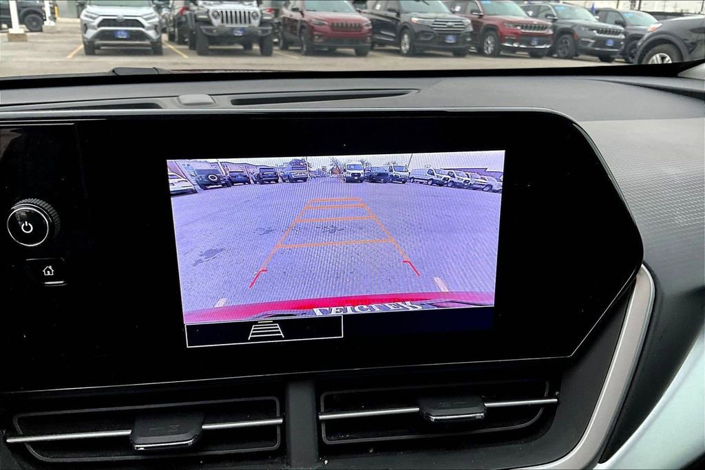 Used 2024 Chevrolet Trax LS w/ LS Convenience Package image 20