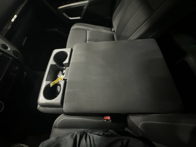Used 2018 Nissan Titan SV AWD/4WD image 28