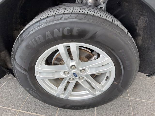 Certified 2022 Ford Explorer XLT w/ Equipment Group 202A image 6