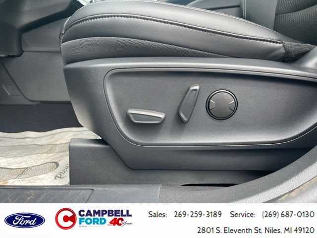 Certified 2025 Ford Escape SE FWD image 25