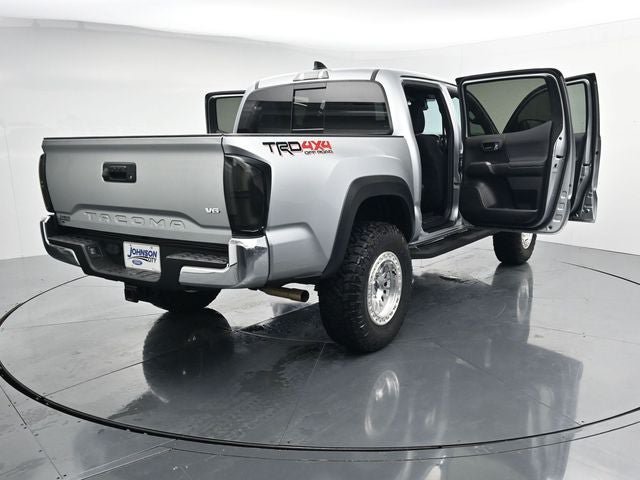 Used 2023 Toyota Tacoma TRD Off-Road AWD/4WD image 9