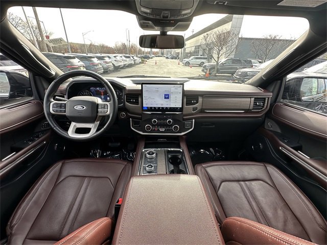 Certified 2022 Ford Expedition Limited image 11