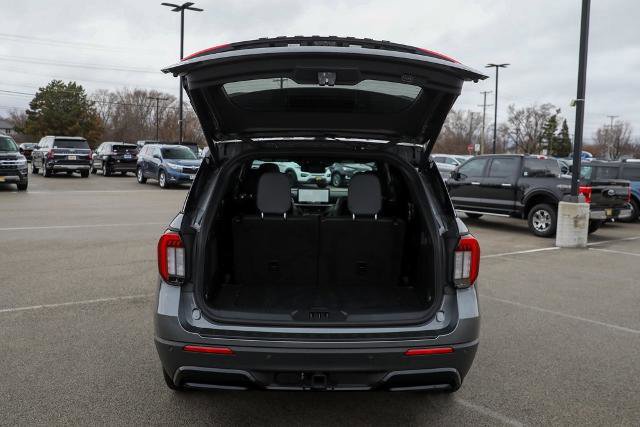 Certified 2025 Ford Explorer ST-Line w/ Premium Package image 15