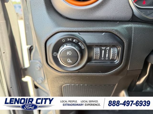 Used 2022 Jeep Gladiator Mojave w/ LED Lighting Group AWD/4WD image 18