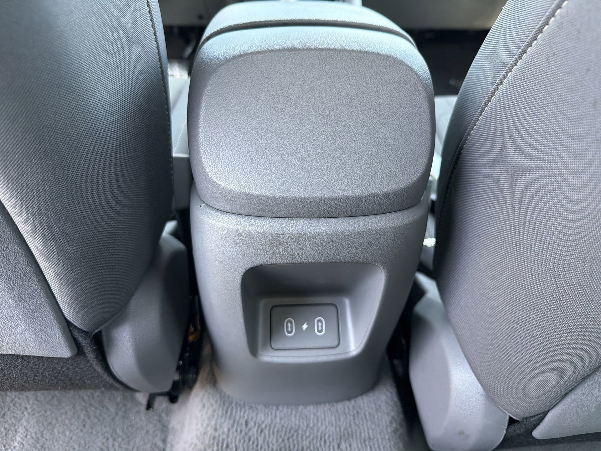 Used 2025 Hyundai Elantra Sport image 11